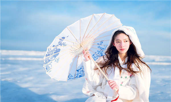 吉隆试管代怀生子多少钱一个？助孕之路的费用分析与方案选择